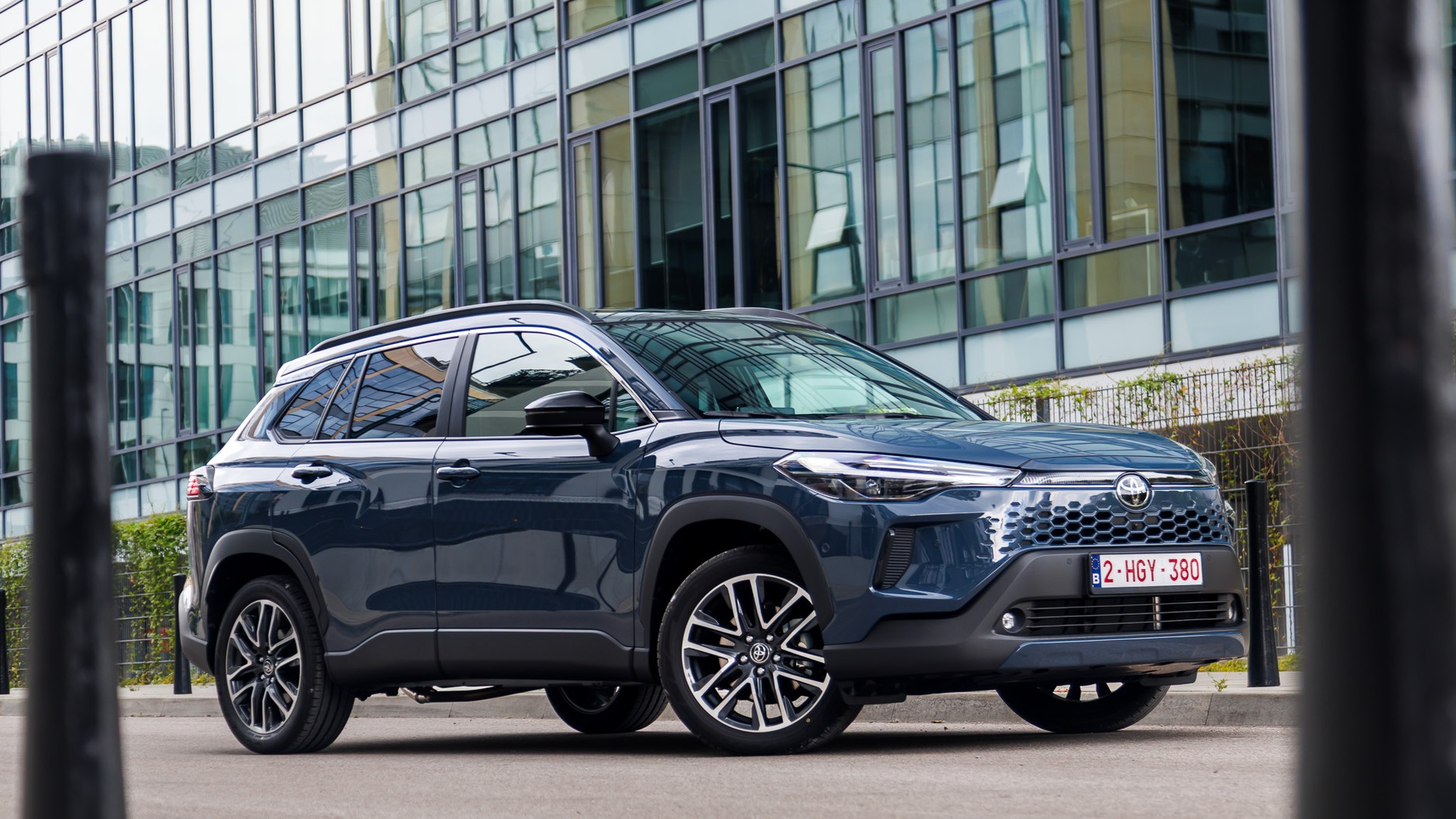 Toyota Corolla Cross Executive 2.0 Hybrid Dynamic Force 178 KM AWD-i e-CVT