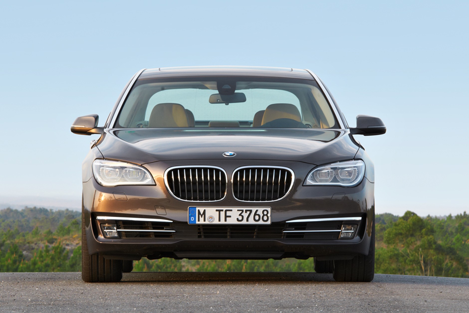 BMW serii 7 przeszło face lifting