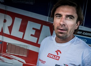 Dakar 2014: Dąbrowski jak burza, Małysz dachował (2. etap)