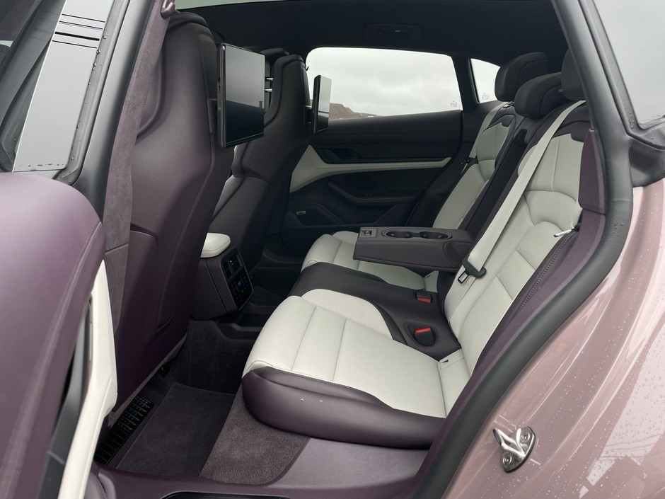 Porsche Taycan Turbo Sport Turismo
