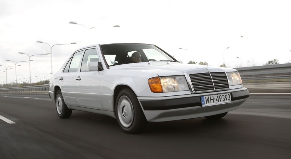 Mercedes W124 200D - spowalniacz czasoprzestrzeni