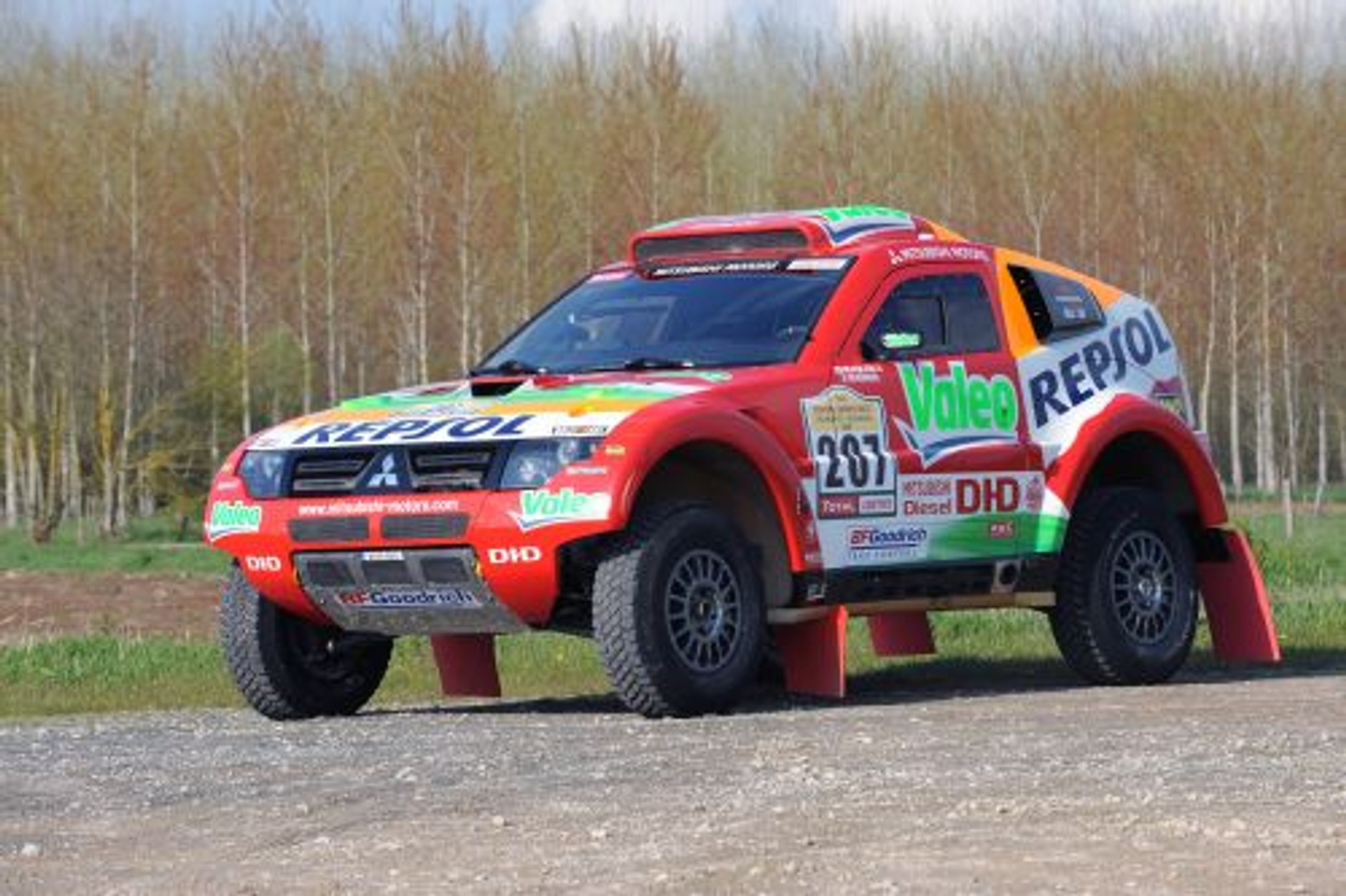 Mitsubishi Pajero Evolution... z Dieslem ?