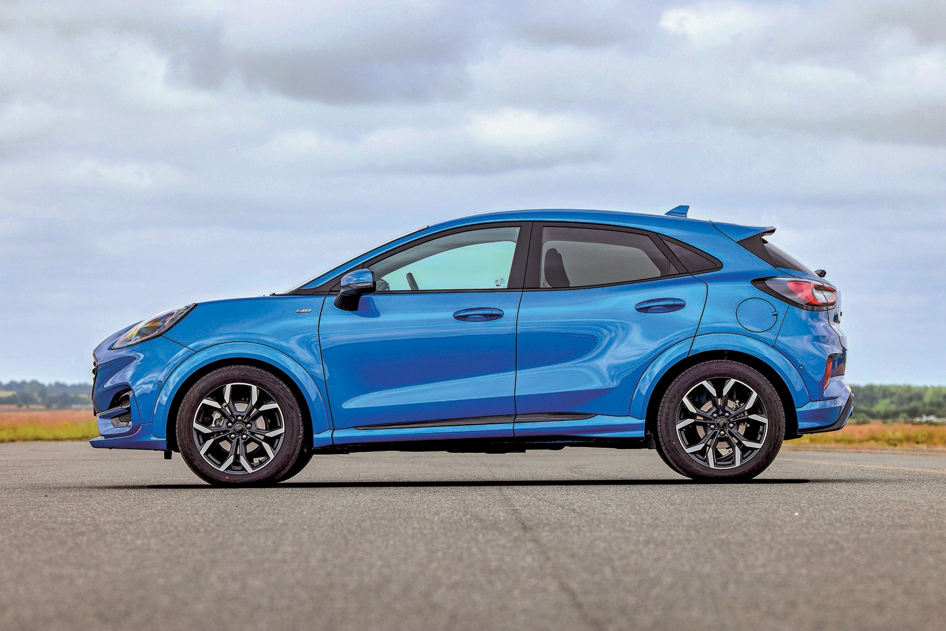 Na Forda Pumę, pełną dynamizmu i wdzięku, naprawdę przyjemnie się patrzy. To auto wizualnie ma klasę, jakiej brakuje wielu rywalom na rynku, nie tylko z tego zestawienia. I to jeszcze w najlepszej cenie. Brawa dla Forda!