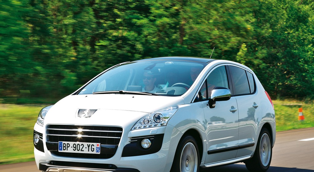 Peugeot 3008 Hybrid4: francuski przepis na hybrydę: diesel plus silnik elektryczny