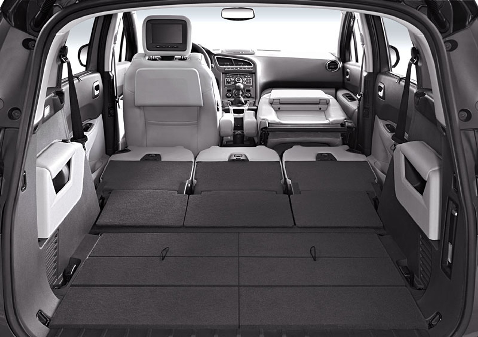 Peugeot: 5008 - duży, wygodny, nowoczesny, dla 5 lub 7 osób