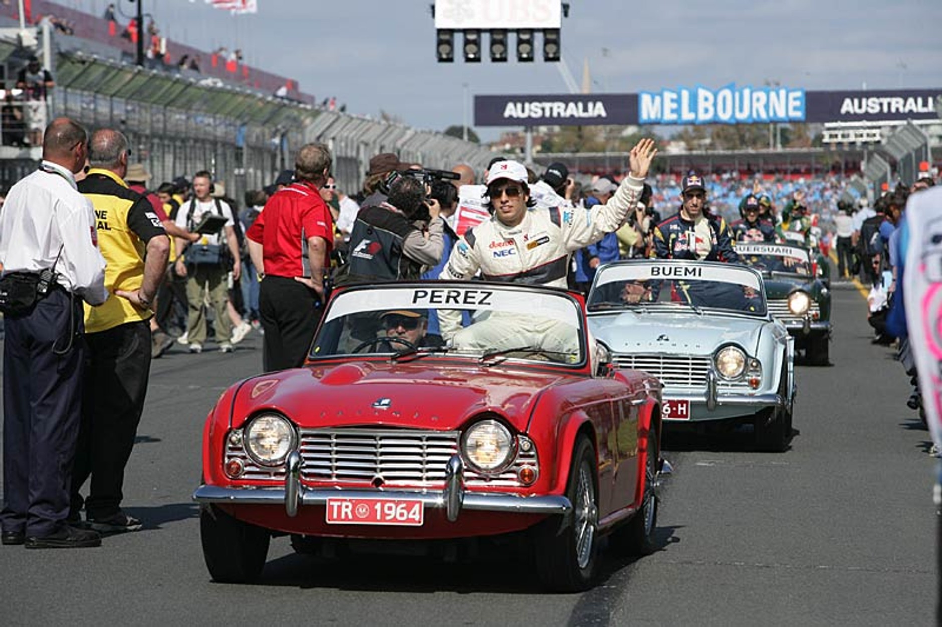 Grand Prix Australii 2011: Vettel znokautował rywali, Pietrow rewelacyjnie zastąpił Kubicę (relacja, wyniki)
