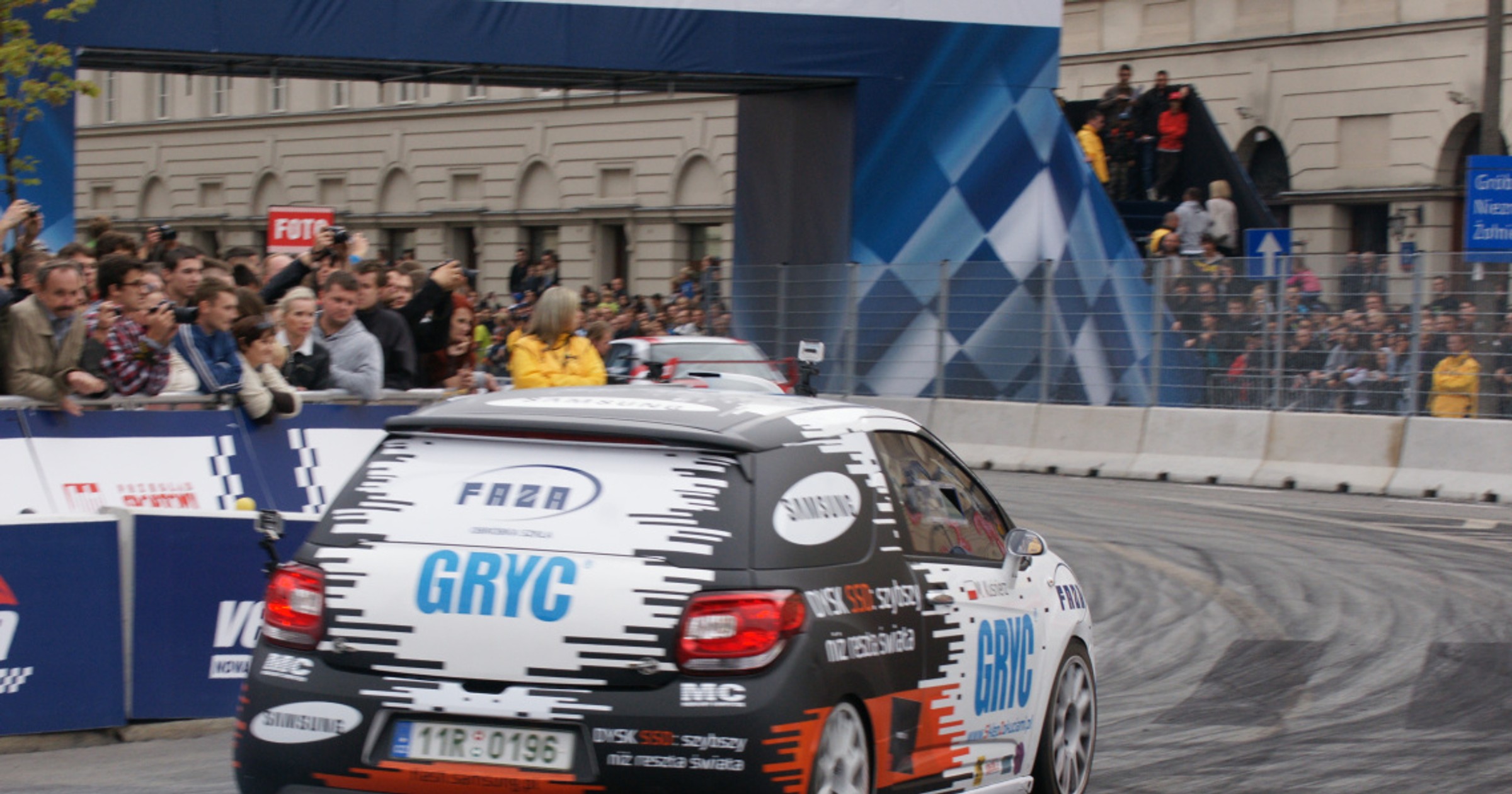 Popisy rajdowych Citroënów na VERVA Street Racing