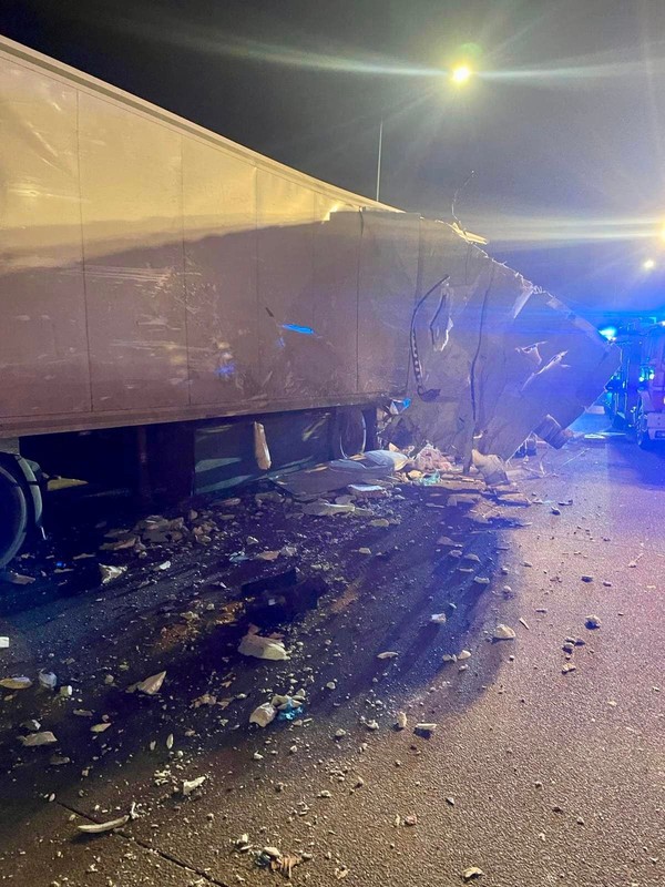Dramatyczny wypadek na A1. Wypadek czterech ciężarówek