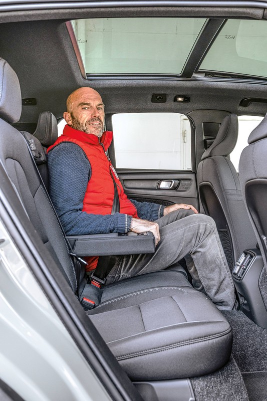 Volvo XC40 Recharge P8 AWD