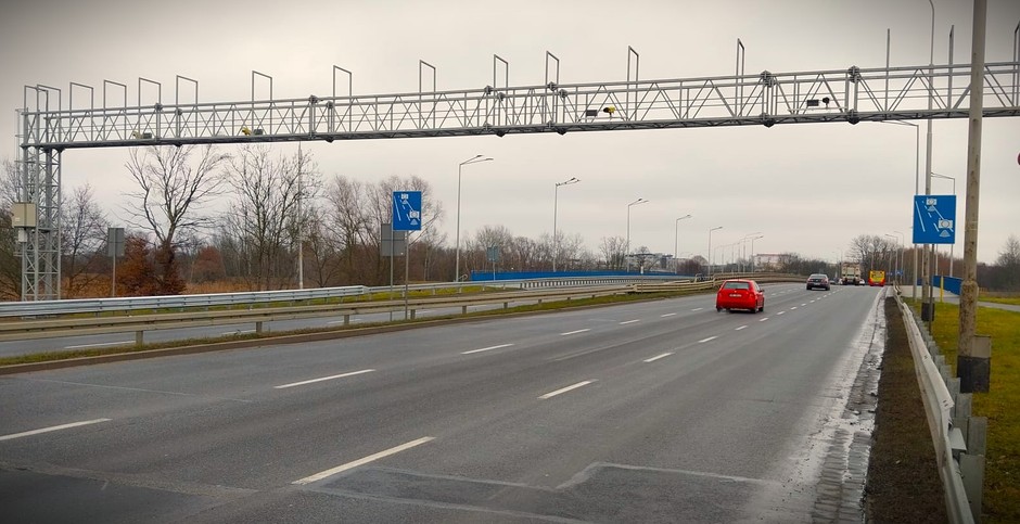 Bramownica odcinkowego pomiaru prędkości