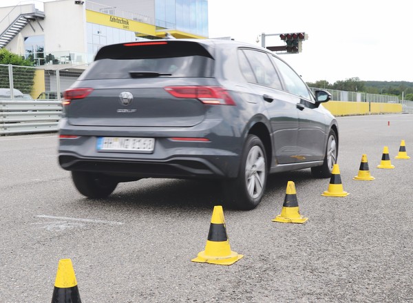 Najlepsze opony letnie i całoroczne ze wszystkich klas. Zwycięzcy testów 2020/2021