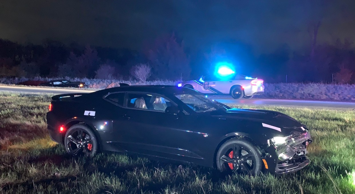 Ukradli pięć Chevroletów Camaro prosto z fabryki. Finał jak w filmie