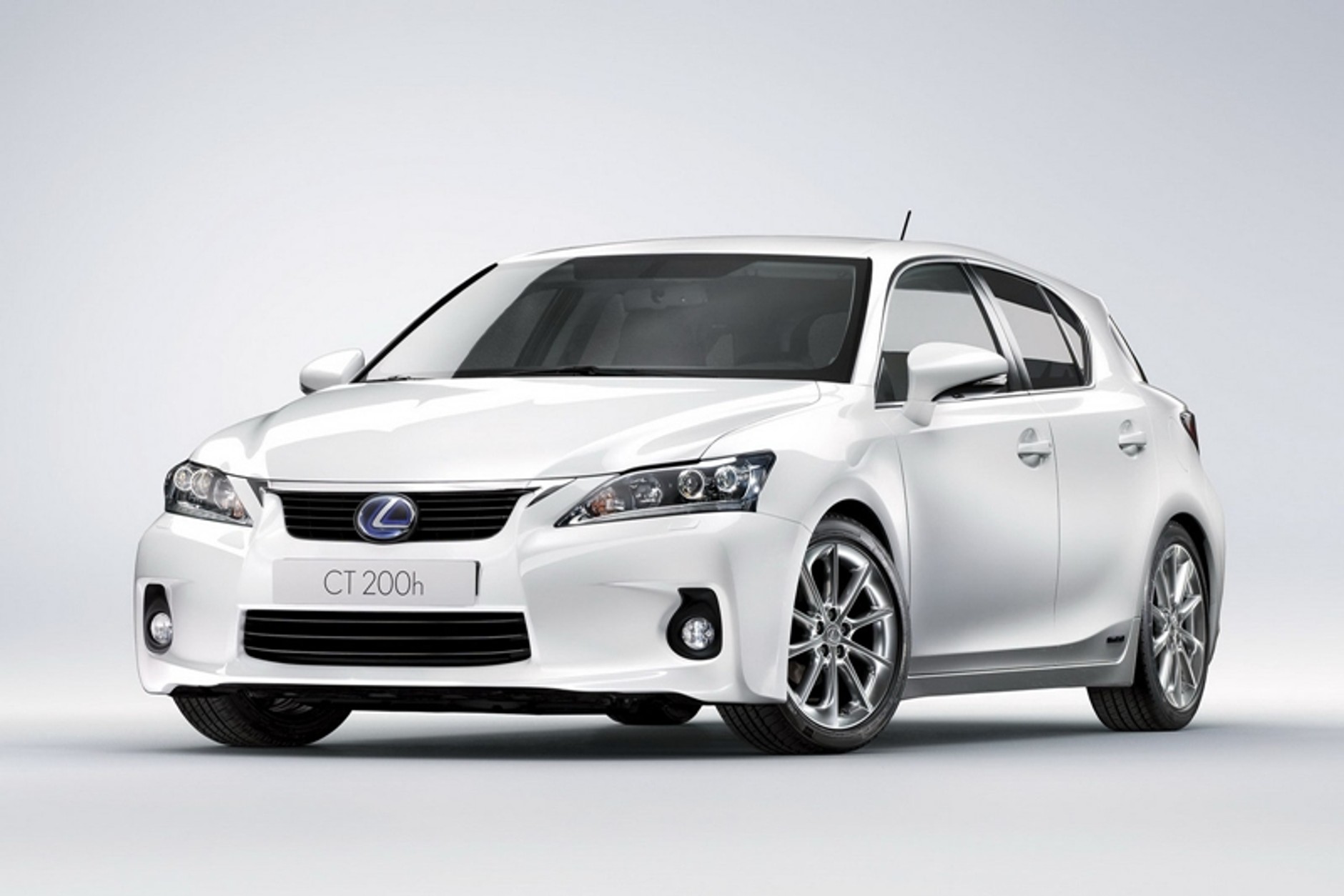 Lexus CT 200h – miało być fajnie, a wyszło jak zwykle