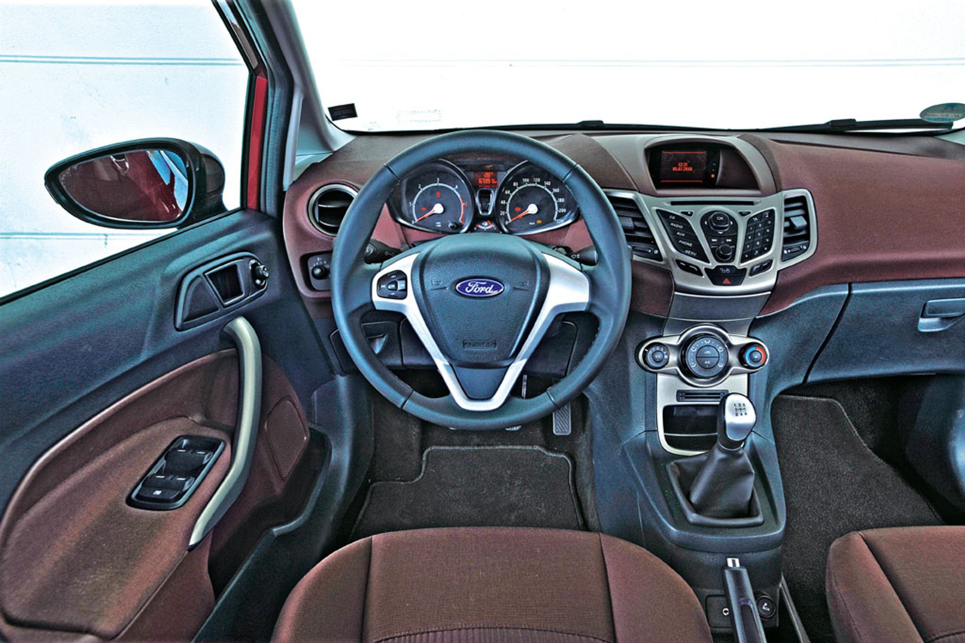 Maluchy, które nie zrujnują budżetu kierowcy: Opel Corsa kontra Peugeot 207, VW Polo, Citroen C3 i Ford Fiesta