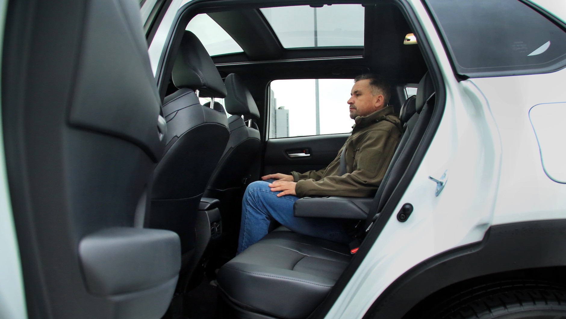 Toyota Corolla Cross 2.0 Hybrid AWD-i (2022 r.)