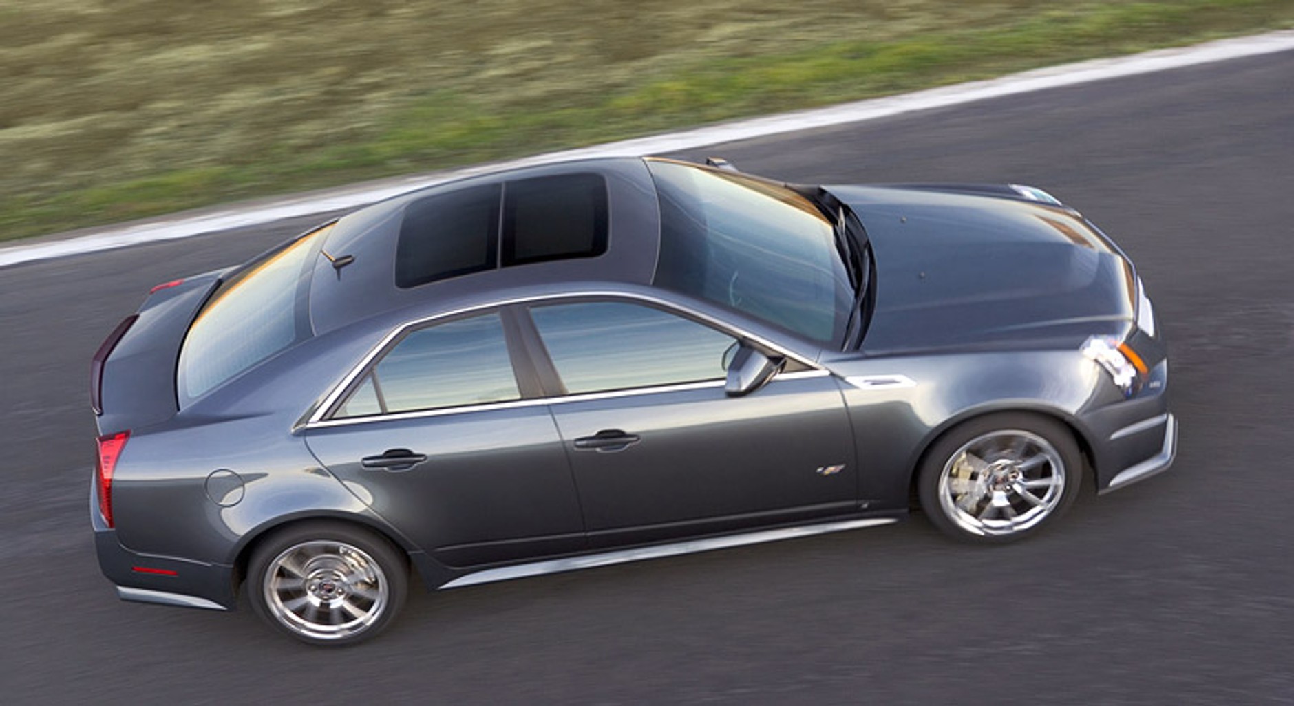 Cadillac CTS-V – oficjalne dane młota na ostre niemieckie sedany