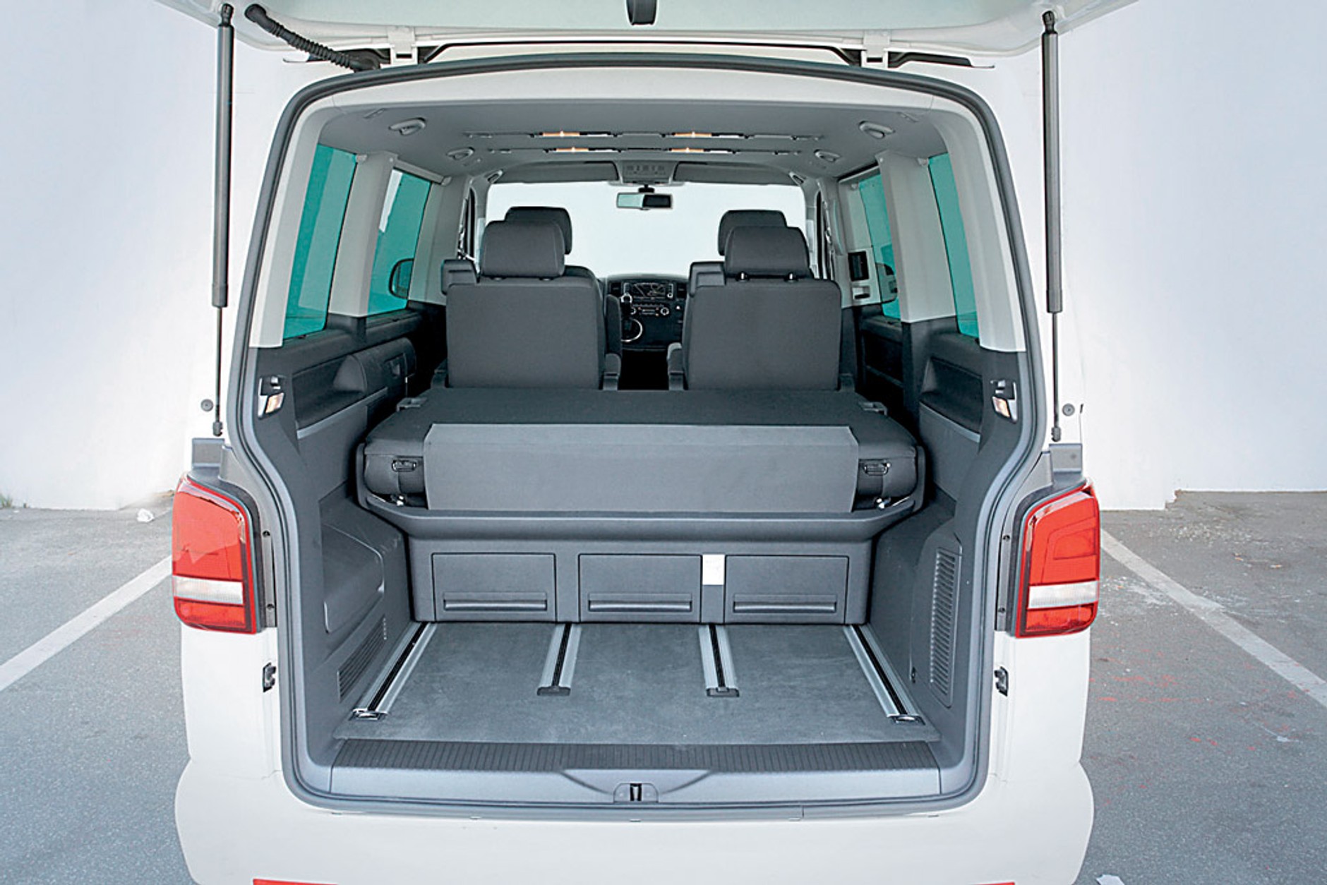 Mercedes Vito kontra Volkswagen Mutivan: mikrobusy z napędem 4x4