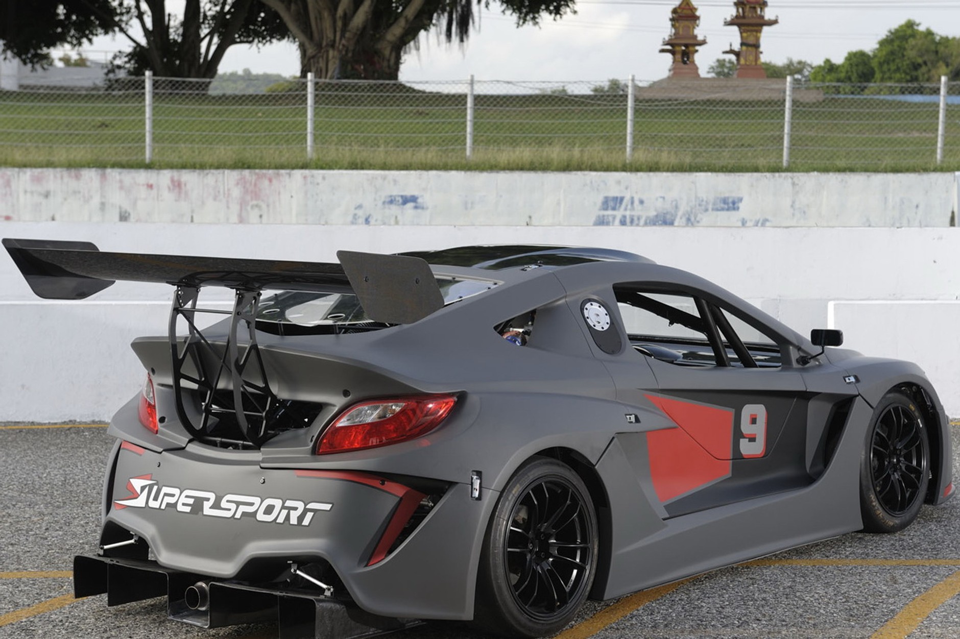 999 Motorsports Supersport