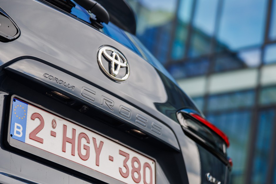 Toyota Corolla Cross Executive 2.0 Hybrid Dynamic Force 178 KM AWD-i e-CVT