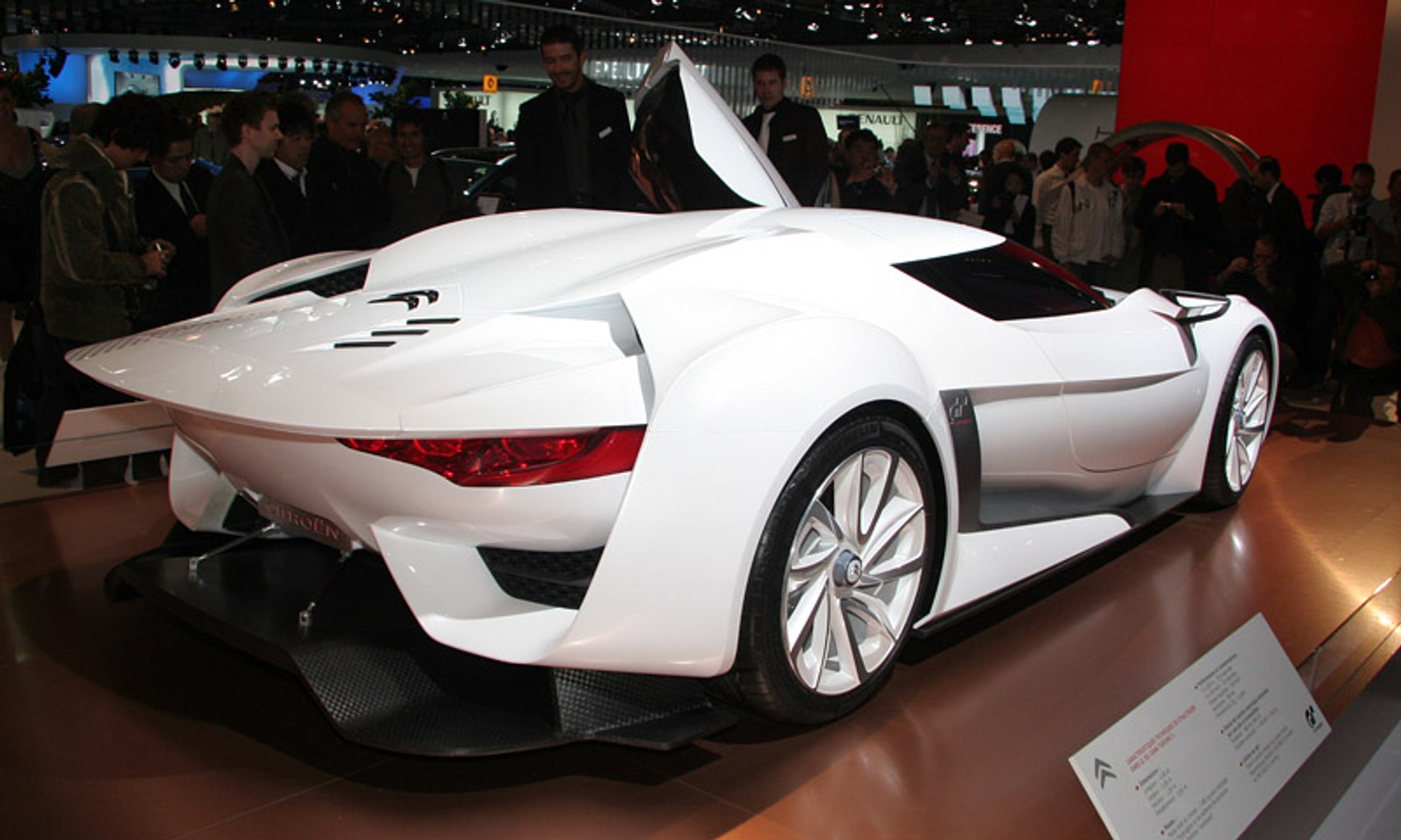 Terminy salonów samochodowych w 2009 roku