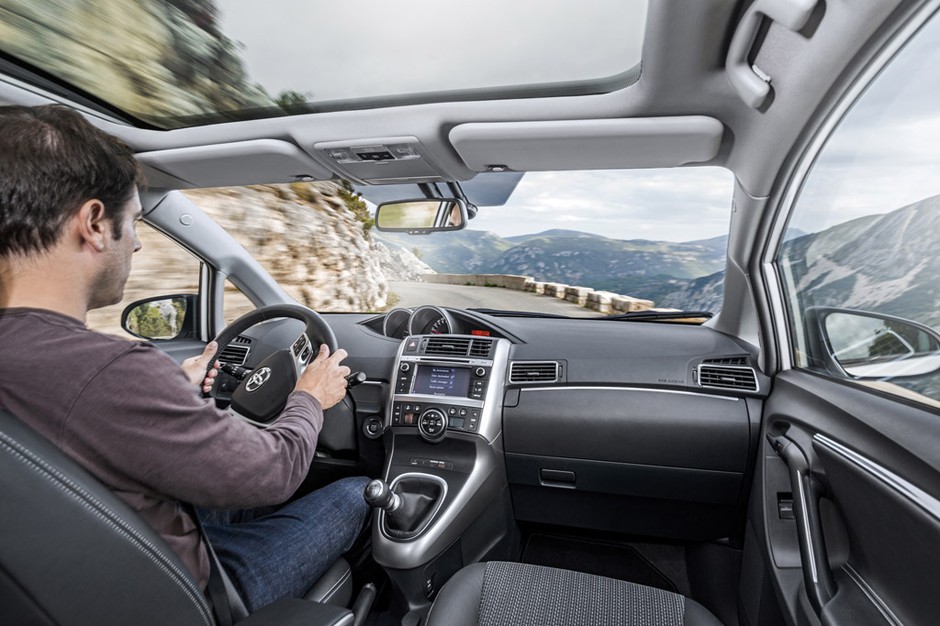 Nowa Toyota Verso idzie w ślady Aurisa