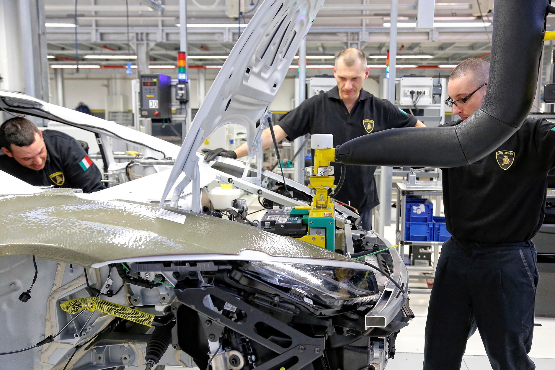 Jak powstaje Lamborghini Huracan?