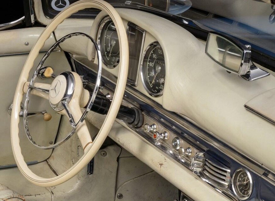 Mercedes 300 SL Roadster