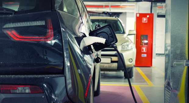 Koncerny motoryzacyjne zyskają więcej czasu na dostosowanie się do norm emisji CO2