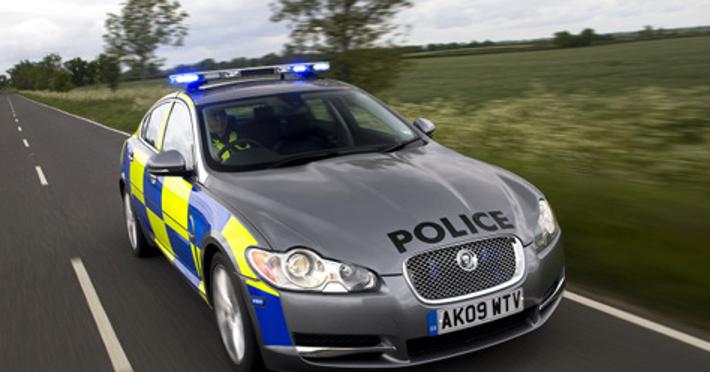 Jaguar XF - Policyjna limuzyna