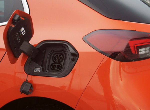 To najważniejszy element w używanym elektryku. Jak sprawdzić SOH?