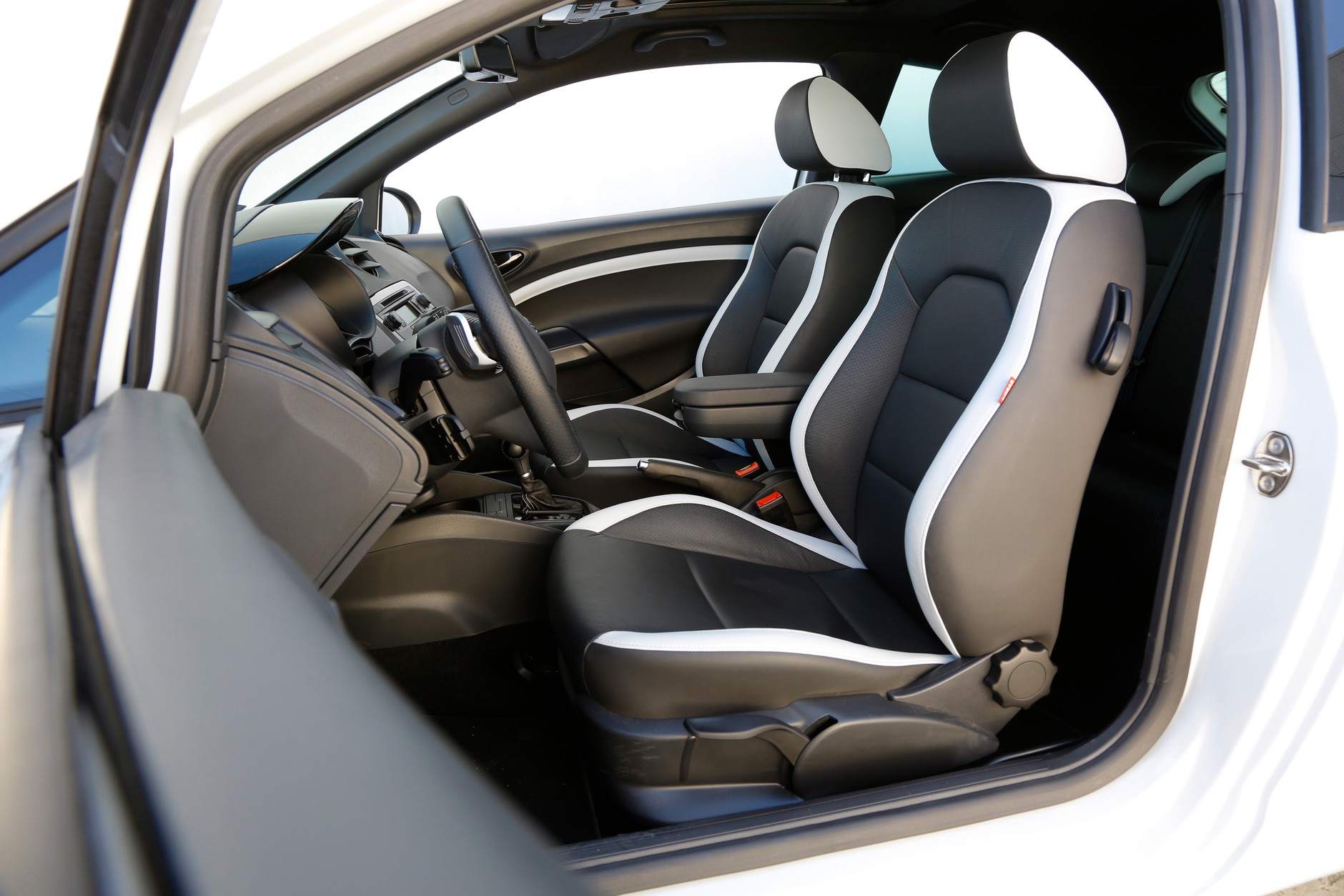 Renault Clio RS kontra Seat Ibiza Cupra