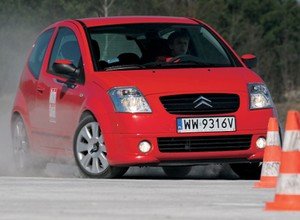 Citroen C2 VTS (2004-10) – często paskudnie trzeszczy wnętrze, bardzo twarde zawieszenie
