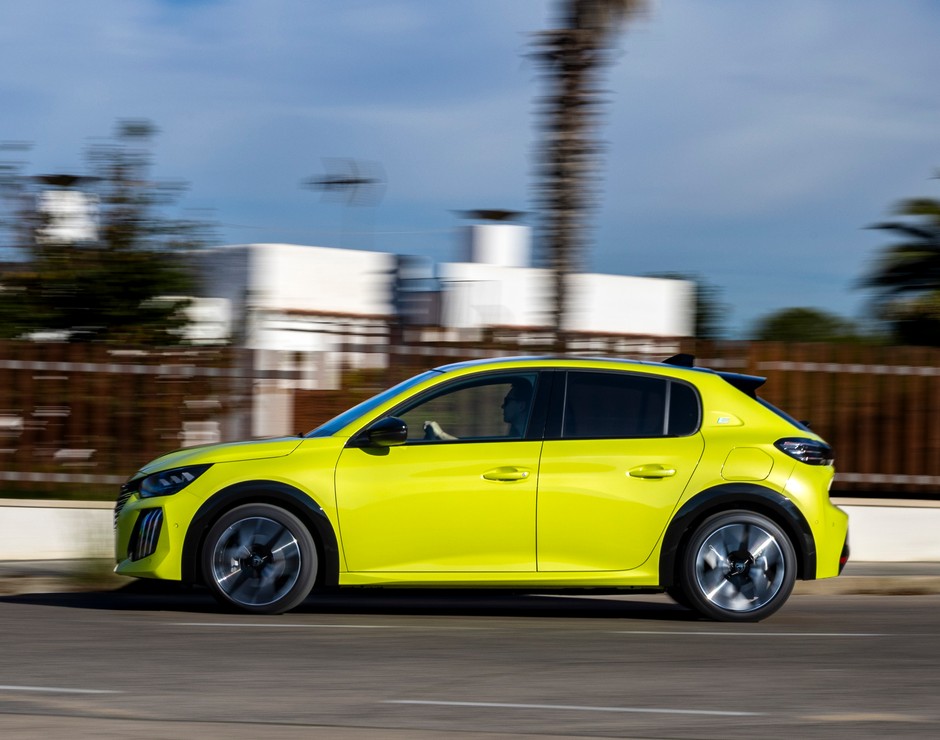 2024 Peugeot E-208
