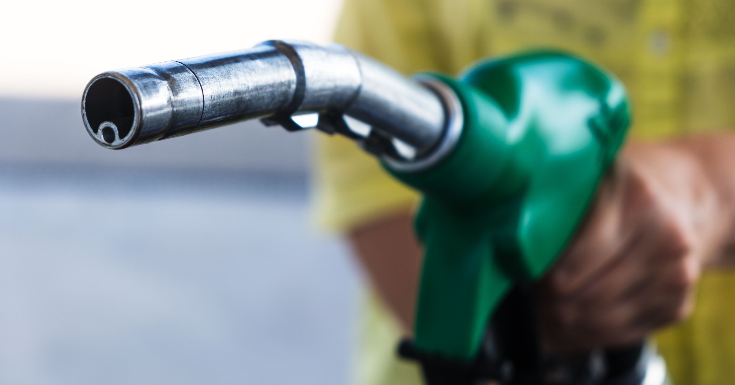 Pistolet do tankowania ma wewnątrz cienką rurkę. To jeden z kluczowych elementów tego urządzenia