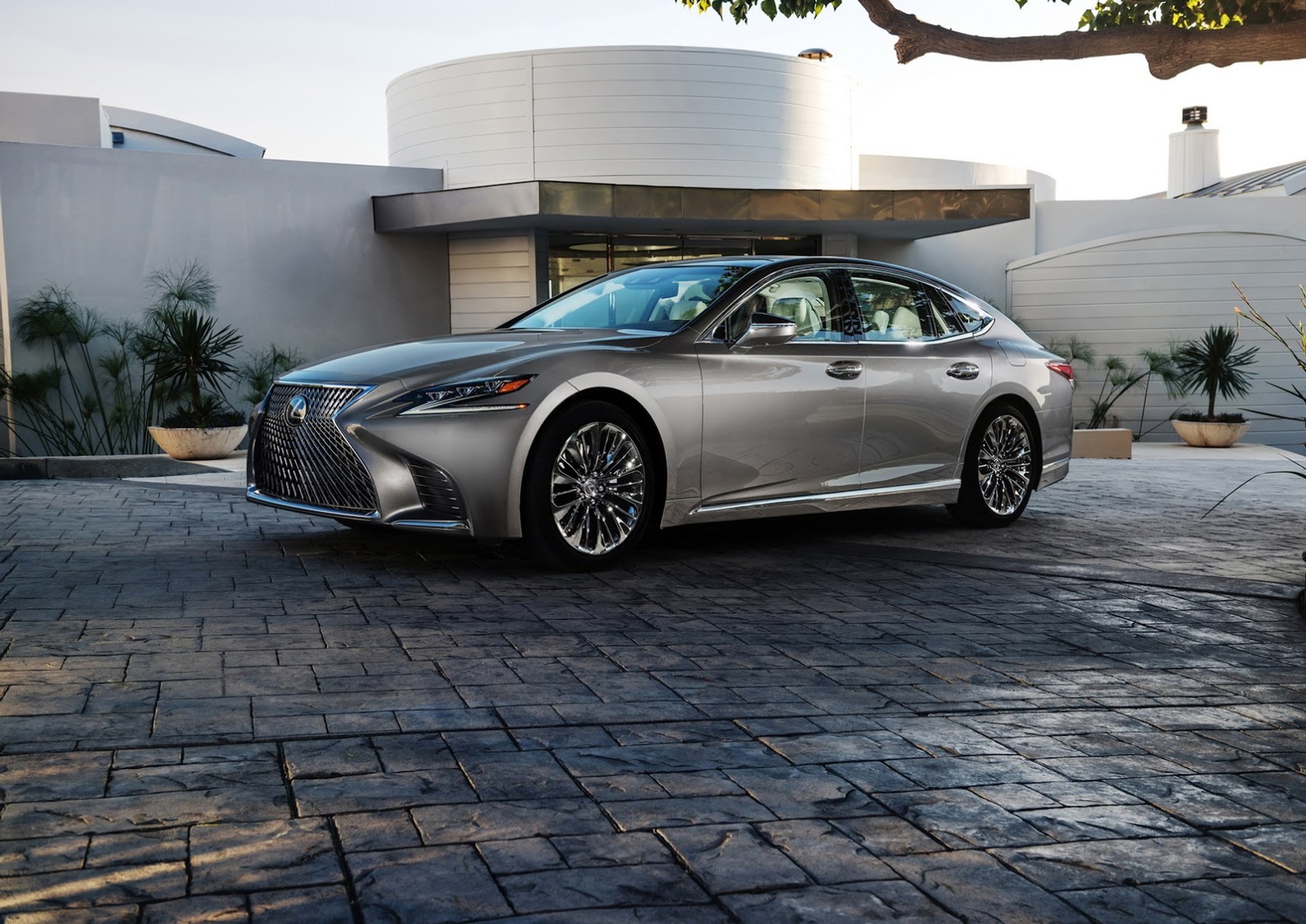 Lexus LS 2017