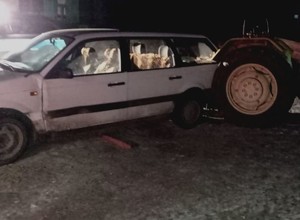 Chcieli odpalić traktor "na zaciąg". Nie przewidzieli jednego