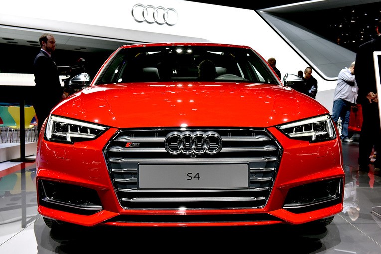 Audi S4
