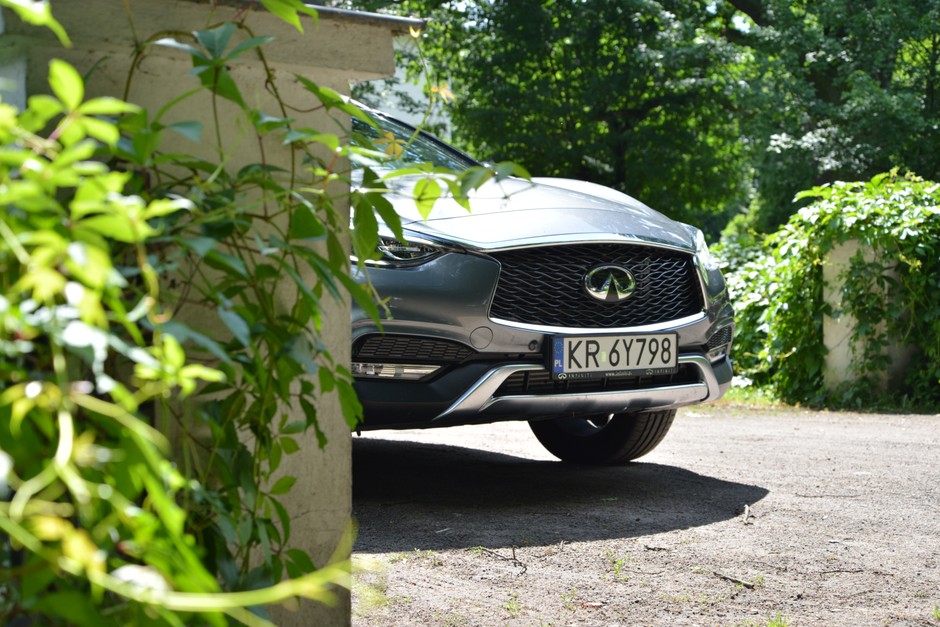 Infiniti QX30 2.0t