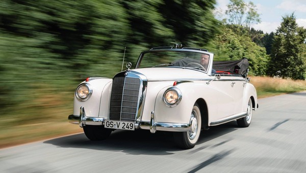 Mercedes Adenauer Cabrio – Cyrankiewicz miał go w garażu