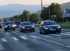 Czy prezydent nie może poprowadzić własnego auta?