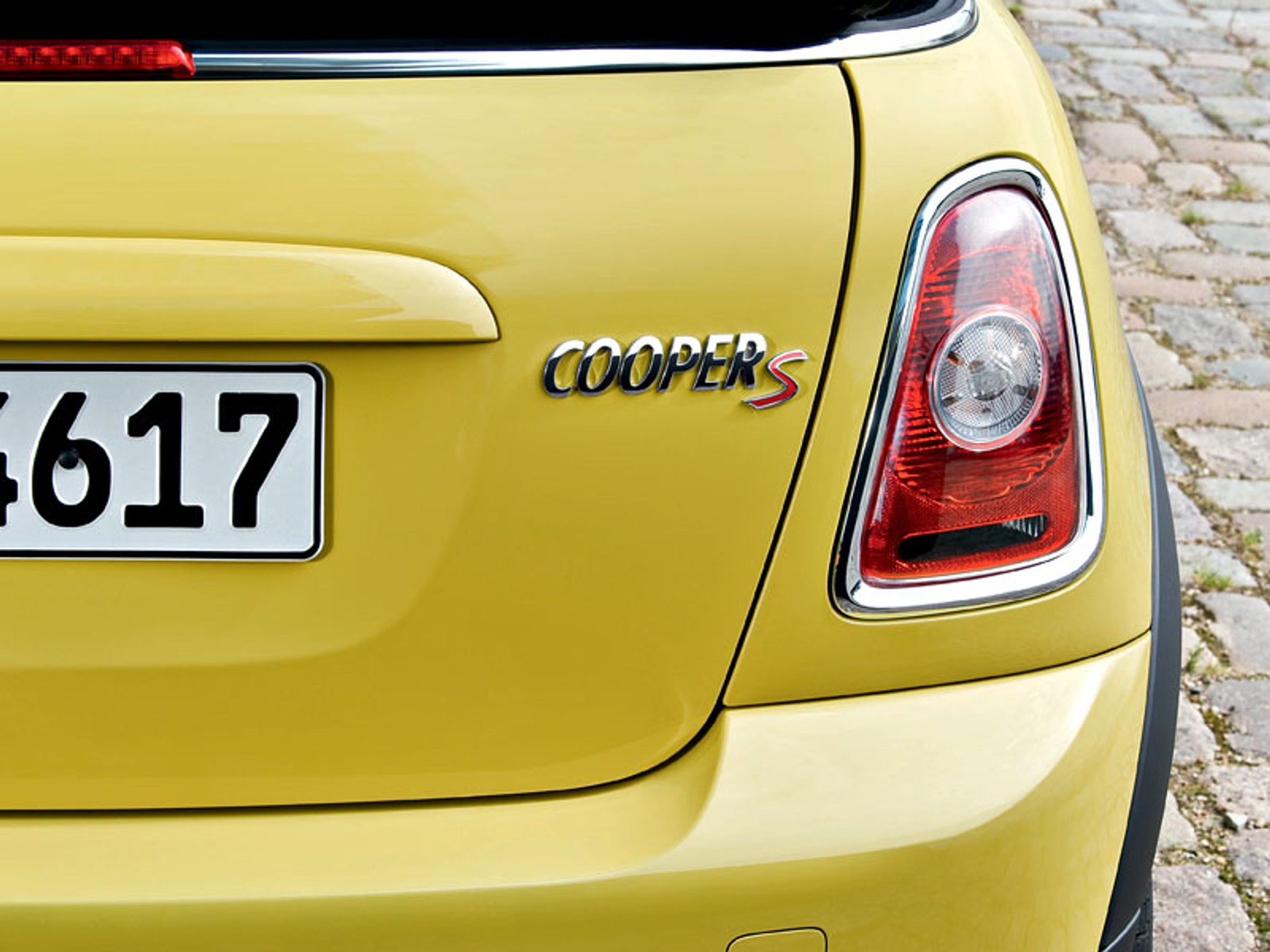 Detroit 2009: premiera światowa Mini Cabrio