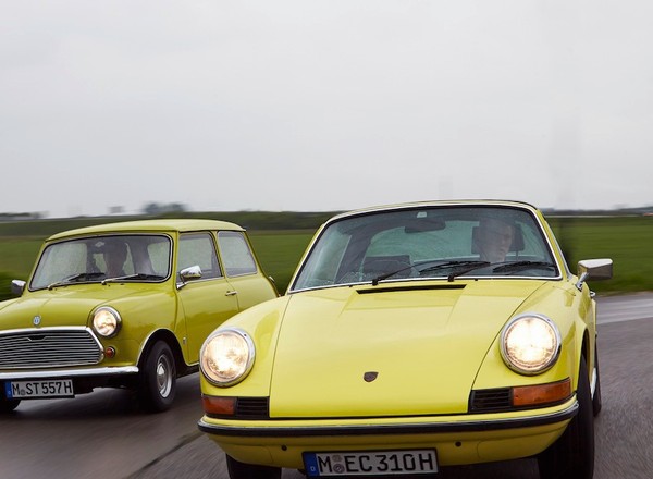 Porsche 911 i… Mini: wspomnień czar