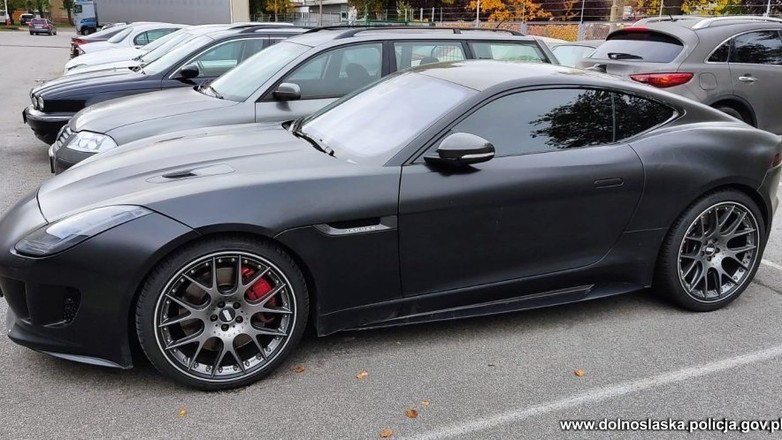 Jaguar F-Type odzyskany we Wrocławiu