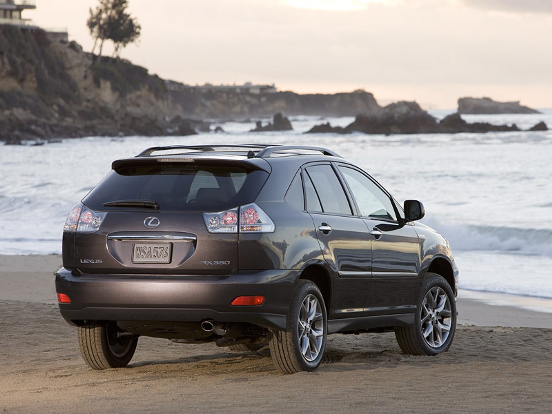 Chicago 2008: Lexus - RX 350 i ES 350 w edycji Pebble Beach