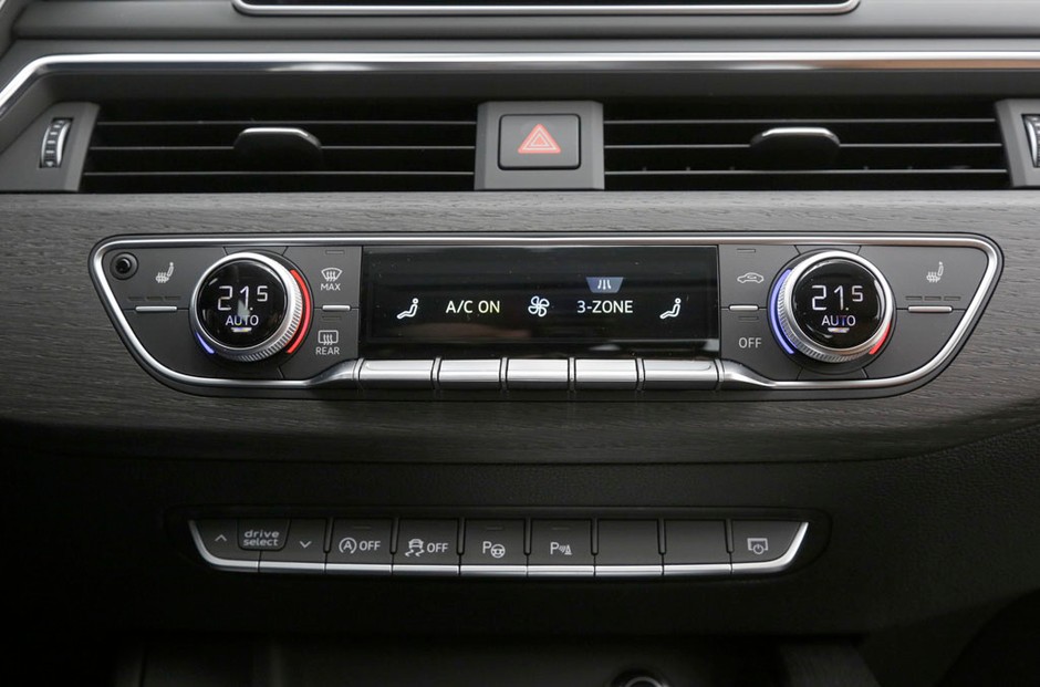 Perfekcyjnie poprawne - Audi A4 Avant 2.0 TDI  S-tronic