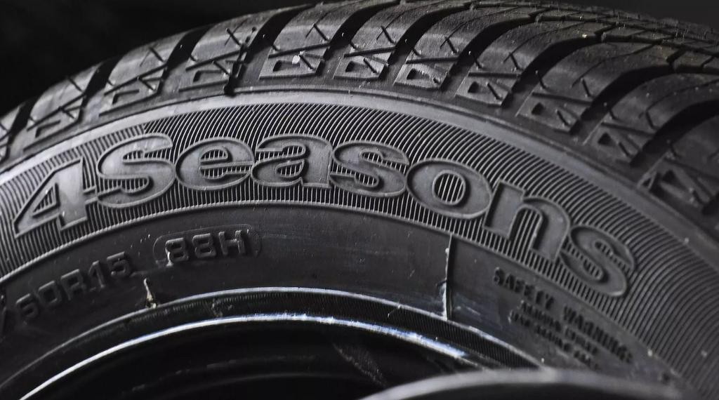 Opony całoroczne biją rekordy popularności, ale nie zawsze są one najlepszym rozwiązaniem.