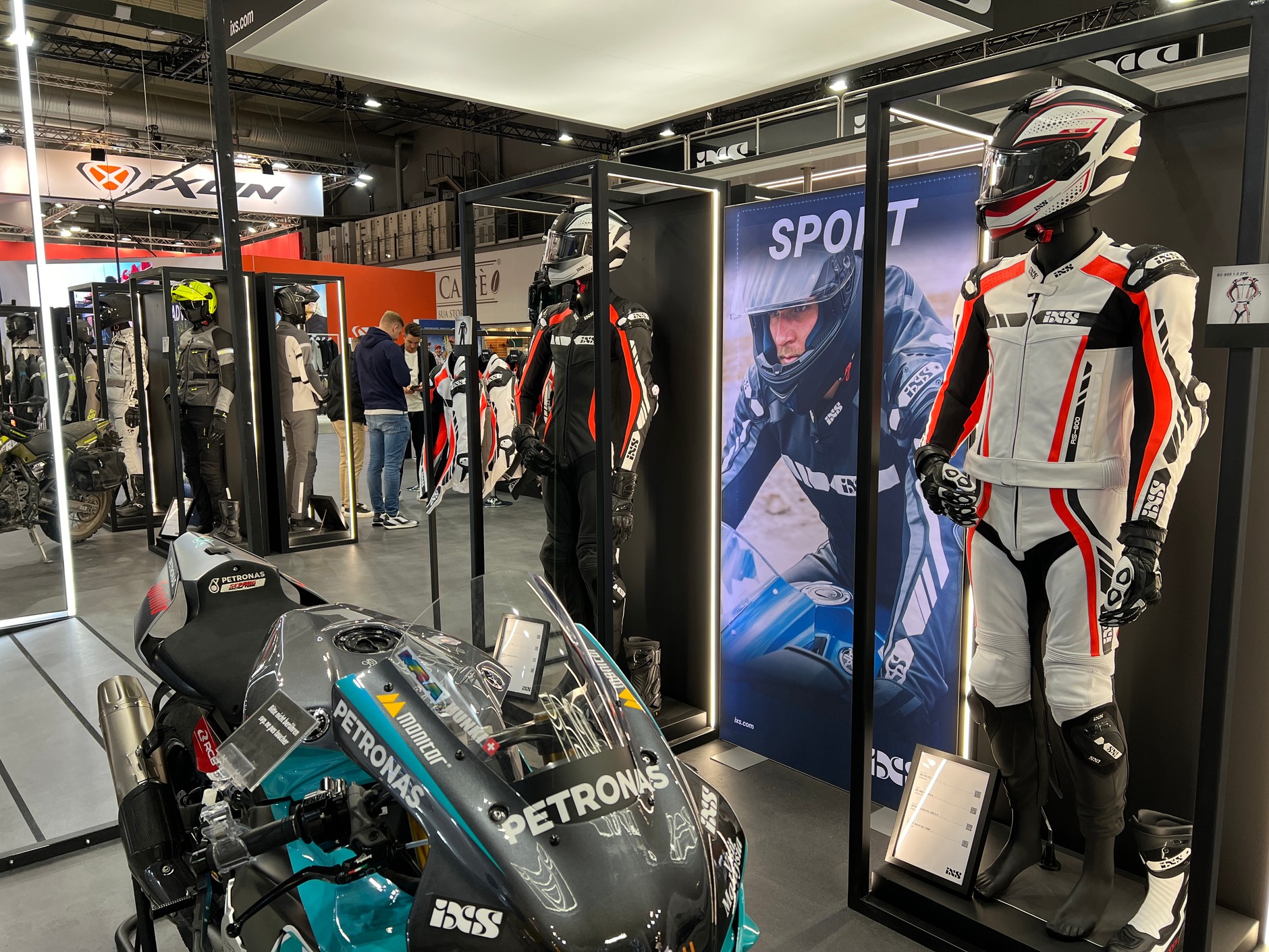 Wystawa motocyklowa EICMA 23
