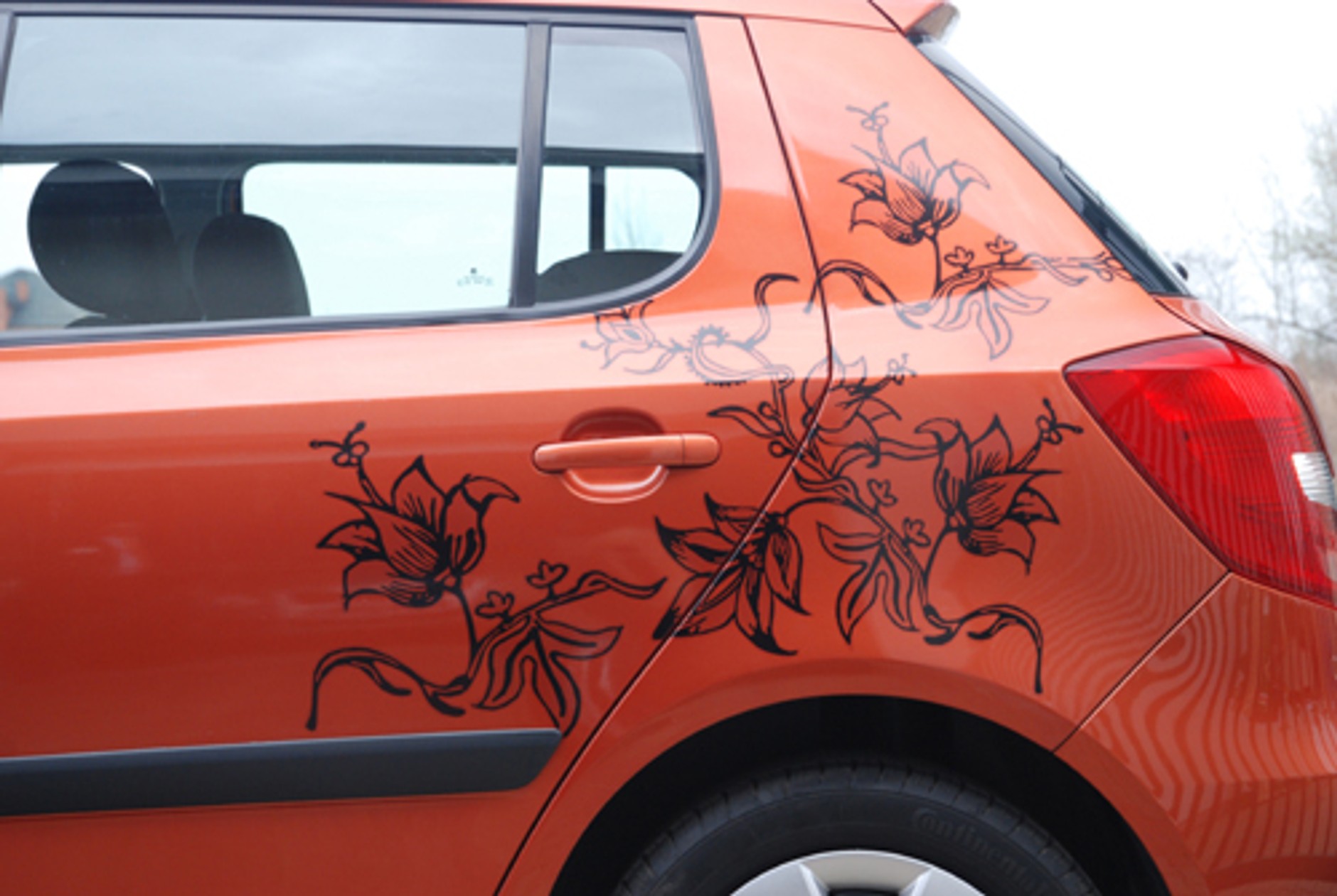 Jak okleić samochód?