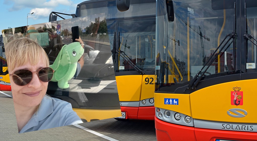 Autobus komunikacji miejskiej w Warszawie