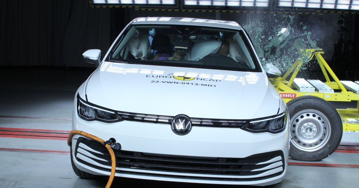 Test zderzeniowy Volkswagena Golfa 8 - zdj. ilustracyjne
